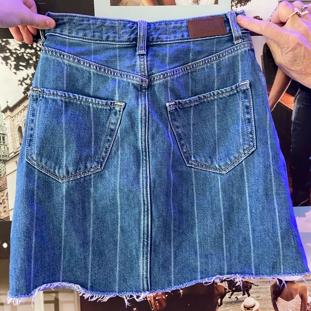 Hollister ultra high rise skirt size 00 or w23 - Picture 2 of 3